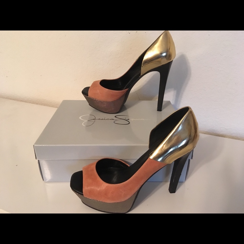 jessica simpson metallic pumps